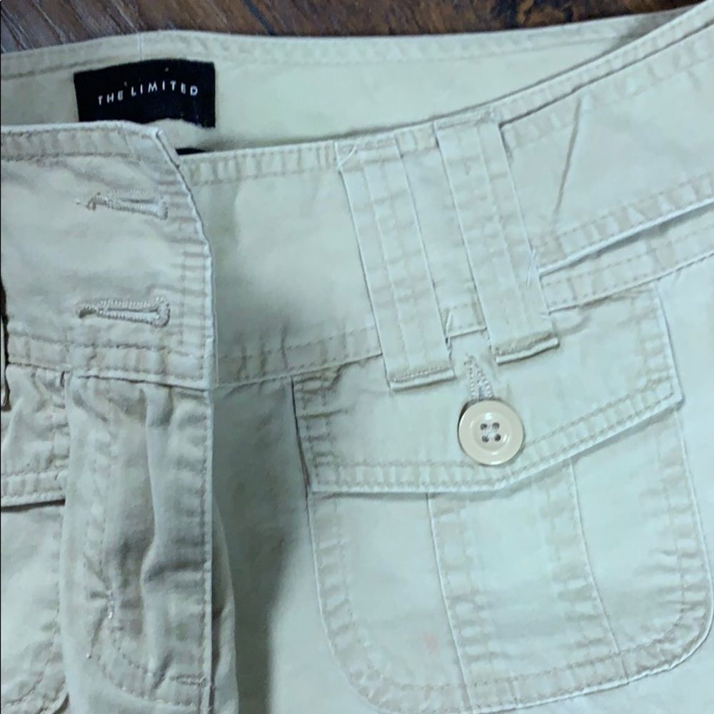 The limited size 6 cropped khakis - Picture 4 of 8